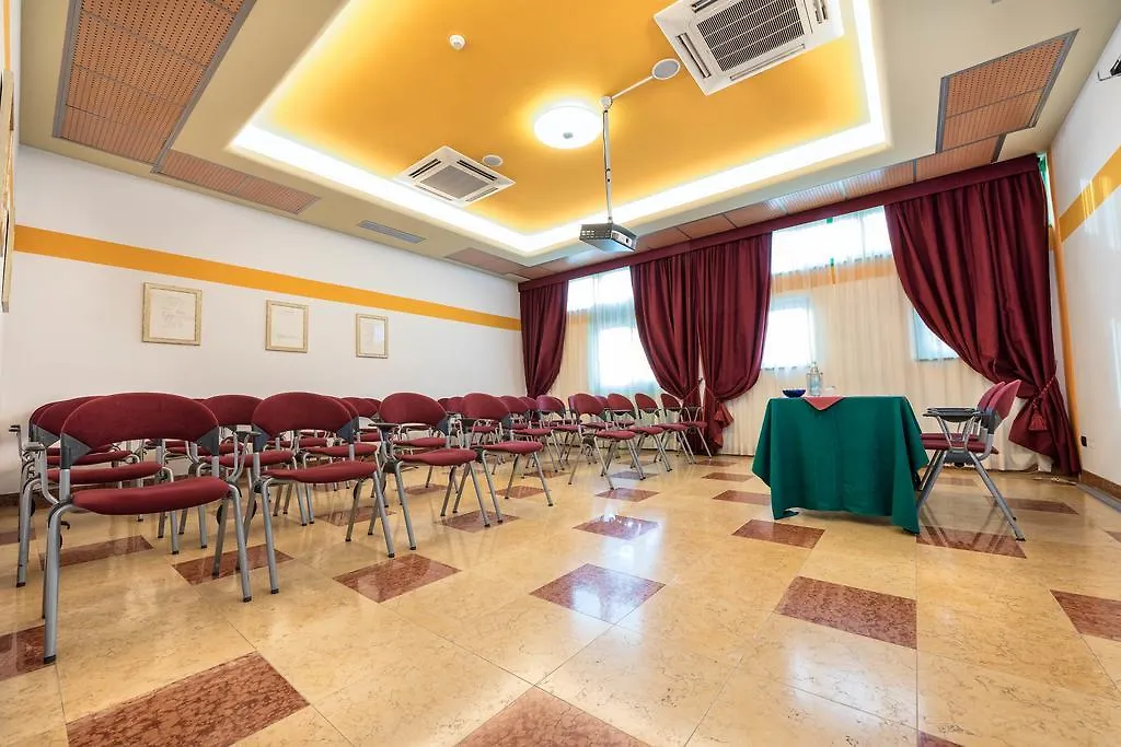West Point Airport Hotel Dossobuono
